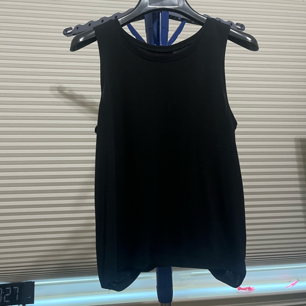 Old Navy Active Girls Black Tank No Damages Go-Dry with Air Flow Size XL (14)